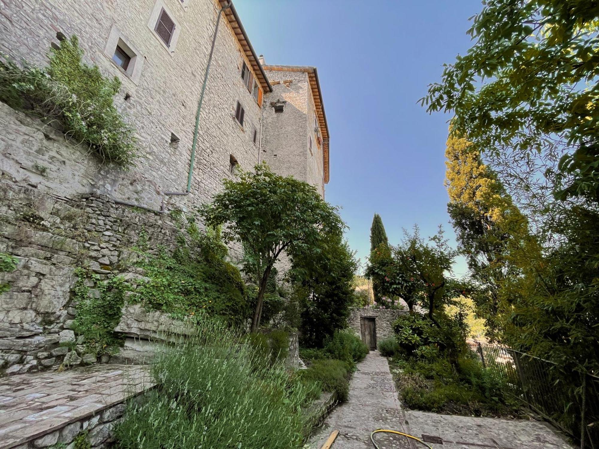 Borgo San Valentino Aparthotel Arrone Exterior foto